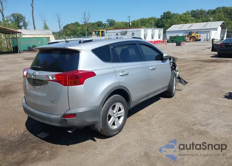 2013 Toyota Rav4 Xle z USA, uszkodzony, nr VIN JTMRFREV8D5003428
